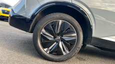 Nissan Qashqai 1.3 DiG-T MH Tekna 5dr Petrol Hatchback